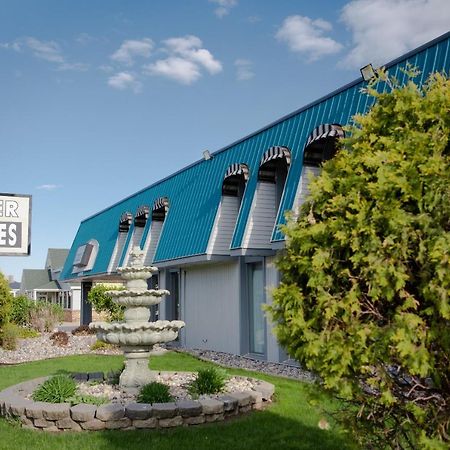 Spencer Inn & Suites Экстерьер фото