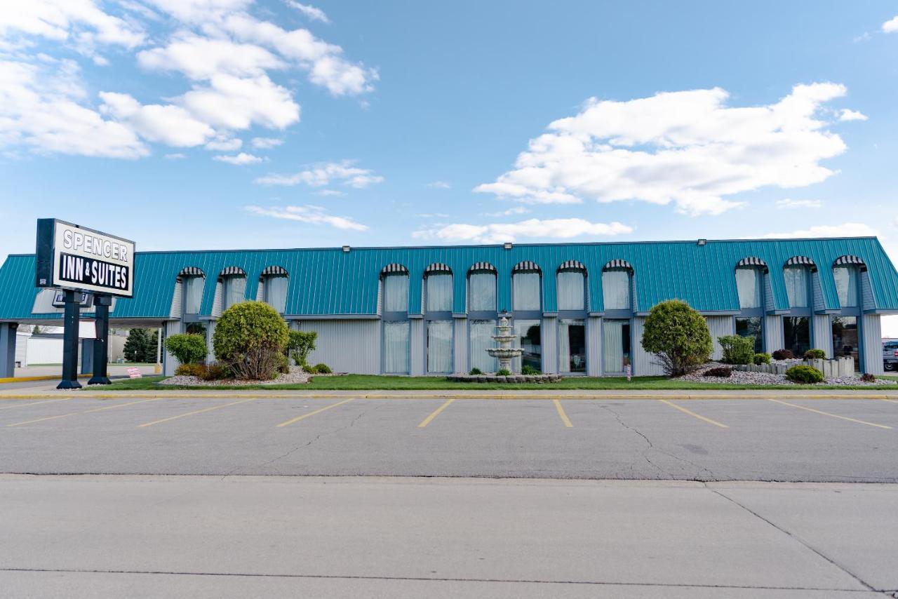 Spencer Inn & Suites Экстерьер фото